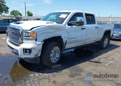 2018 GMC Sierra K2500 Denali z USA, uszkodzony, nr VIN 1GT12UEY9JF246905